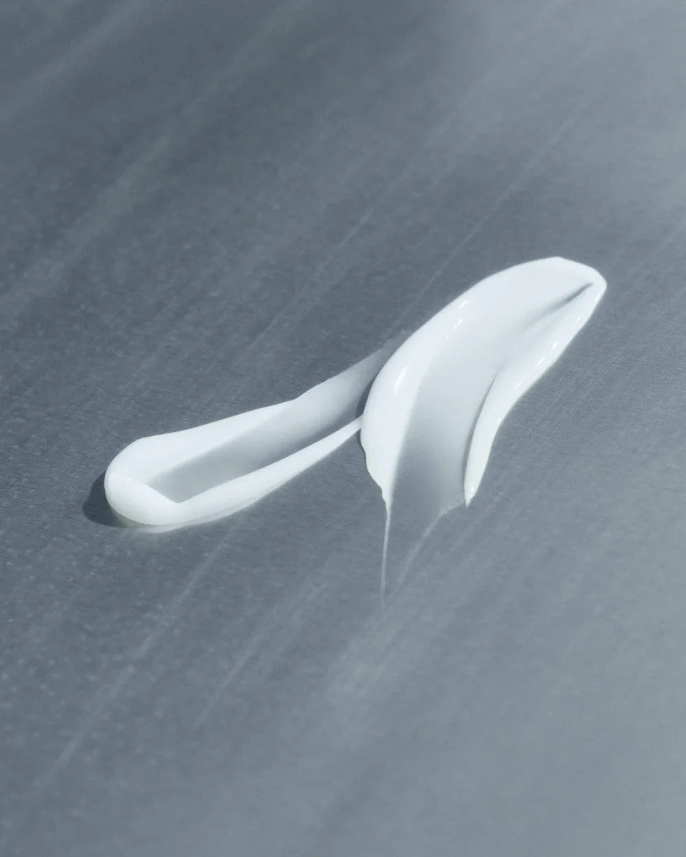 The SMOOTH Dynamic Wrinkle Defense Serum Influencer Mailer